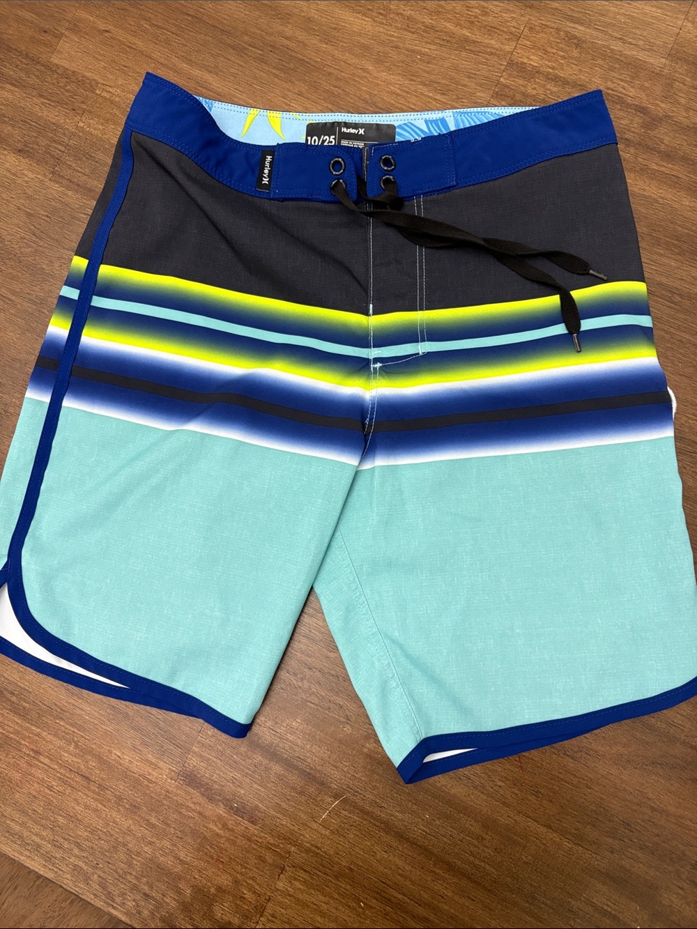 Hurley Boys Aqua, Blue & Yellow Striped Swim Trunks- never worn
